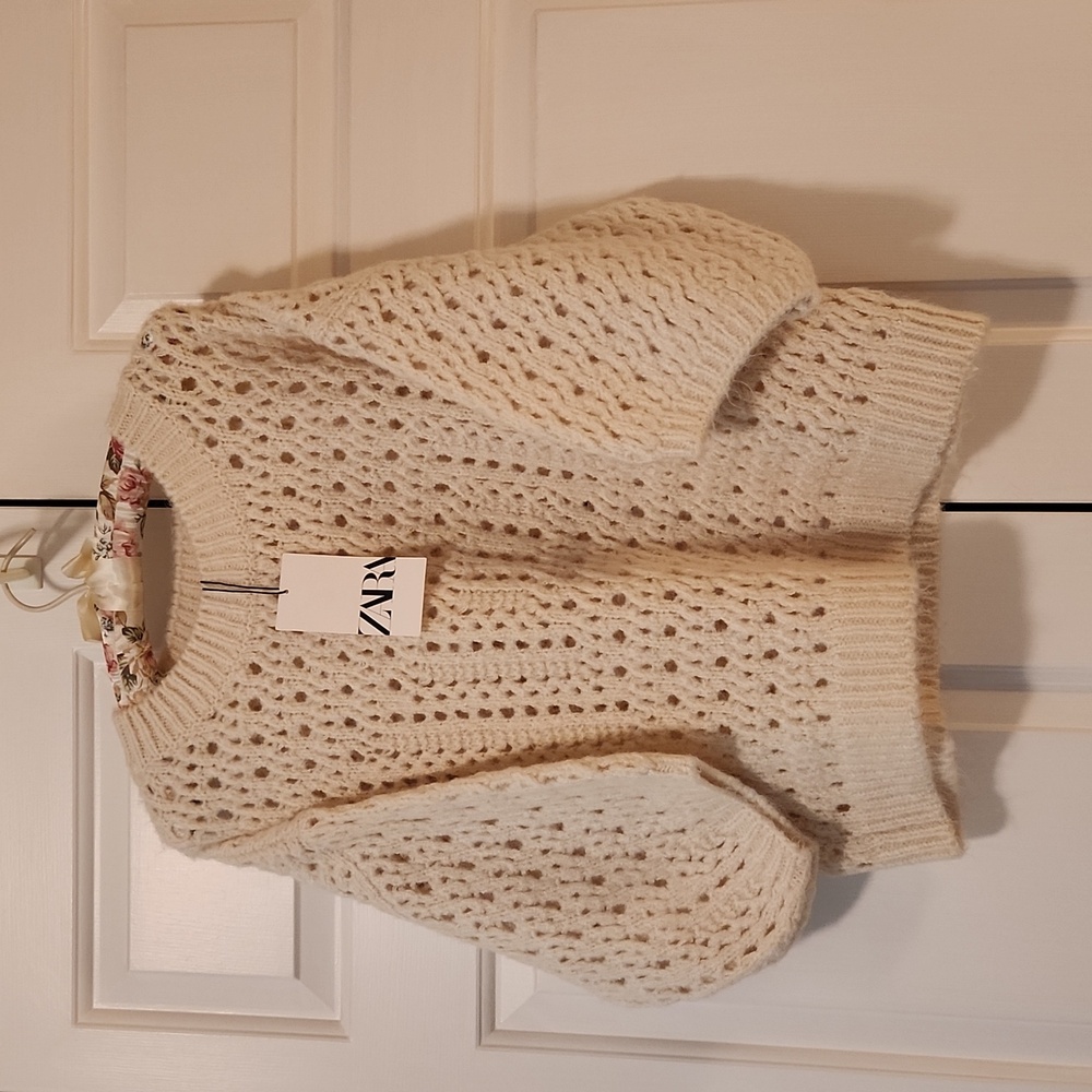 Womens Zara sweater